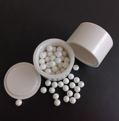 10mm 4L Labor Zirkonia Schleifkugelmühle Glas 99,95% Reinheit für Retsch PM400